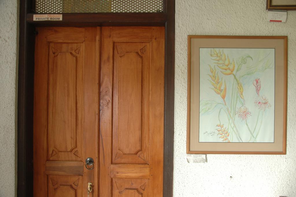 Homestay Posnya Seni Godod Art Gallery&homestay *